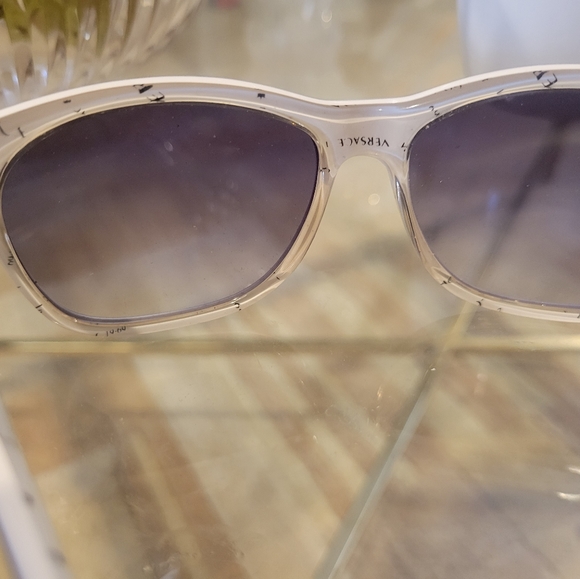 Black and White Versace sunglasses main image 4